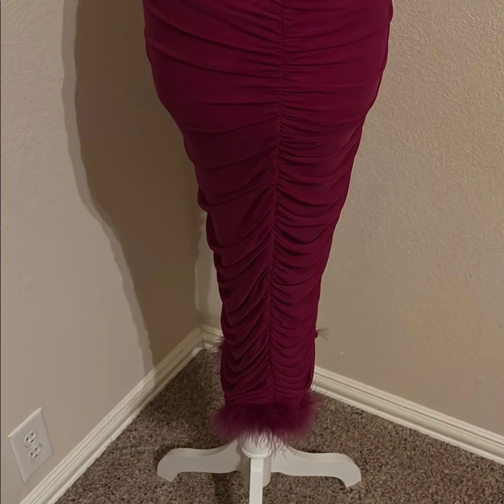 Fun and Flirty Burgundy Skirt Set - Picture 8 of 11